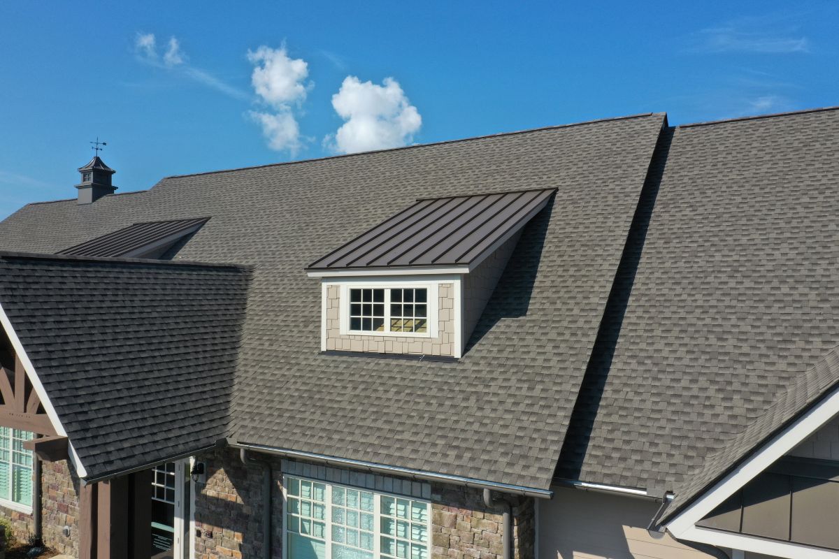 How do you handle customer concerns or complaints during and after the roofing project in Dublin?