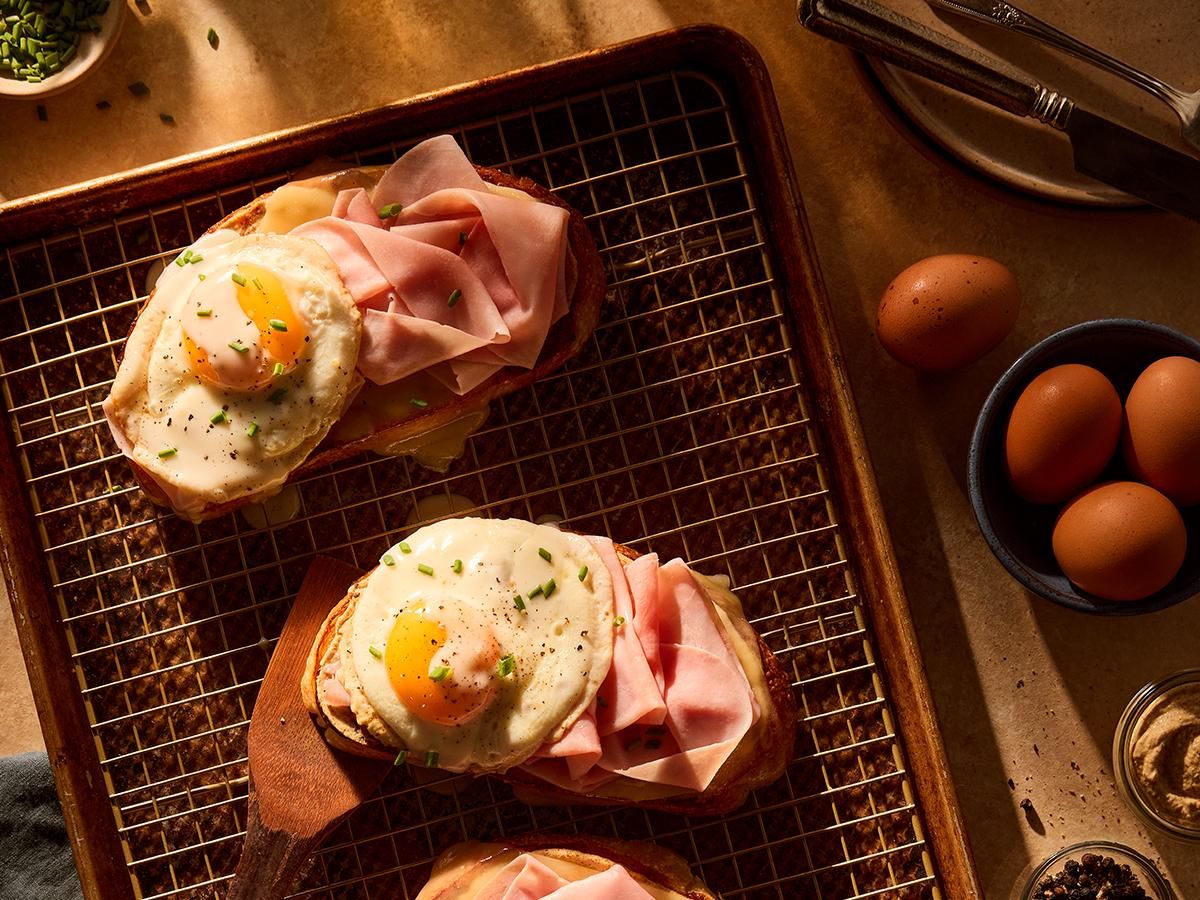 Croque Madame Toasts