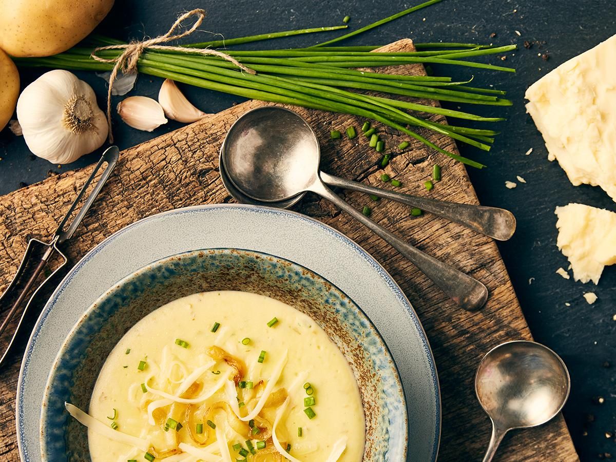 Bold Horseradish Cheddar Spiced Potato Soup