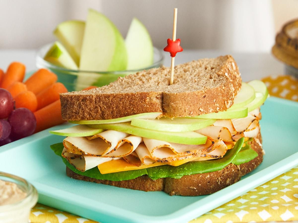 Ovengold® Turkey, Apple, Cheddar Sandwich