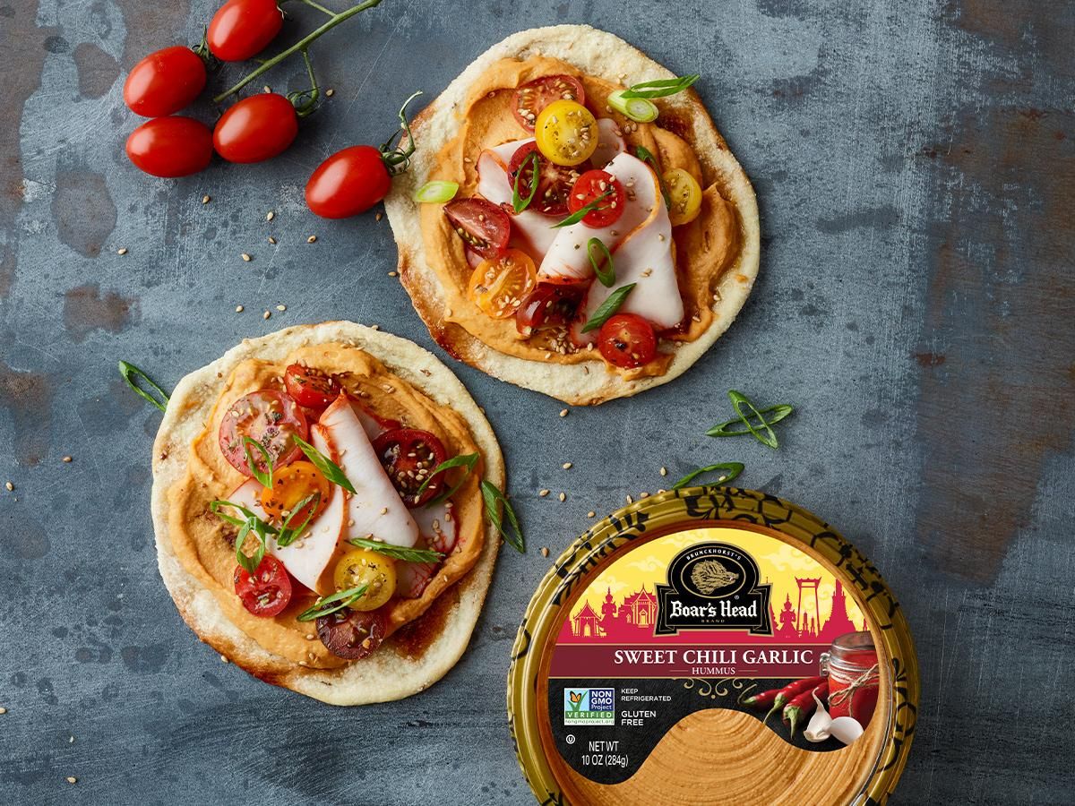 Sweet Chili Garlic Hummus Flatbread