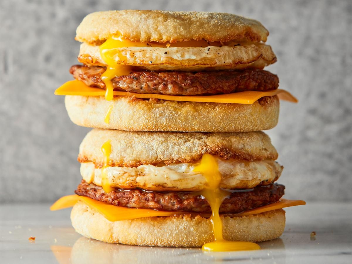 Sausage, Egg &amp; Cheddar Muffin | Boar's Head