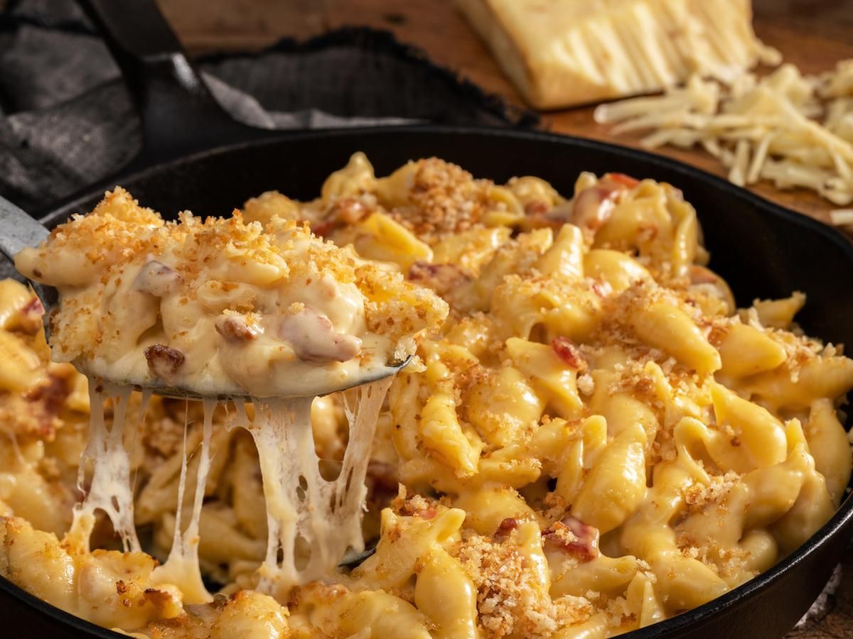 Bacon & Caramelized Onion Jack Mac & Cheese