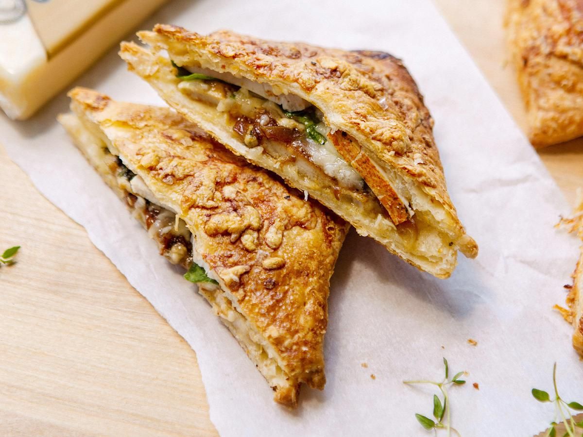 Ovengold® Turkey and Spinach Hand Pies