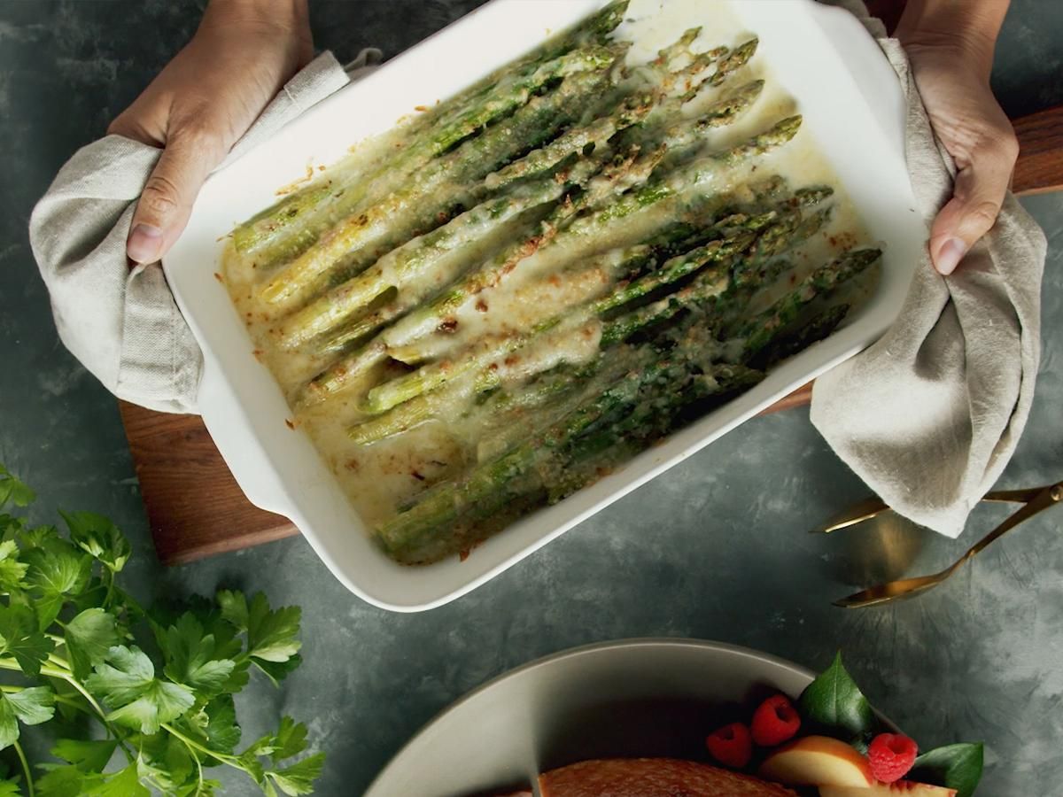 Cheesy Baked Asparagus | Boar's Head