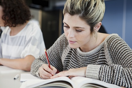 IV CURSO TALLER DE REDACCIÓN ACADÉMICA CON EL ESTILO APA